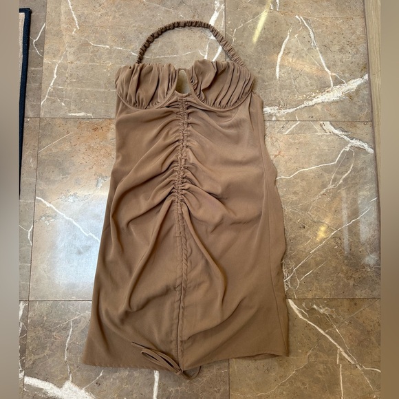 Pretty Little Thing: Ruched Front Halterneck Bodycon Dress - Picture 2 of 4